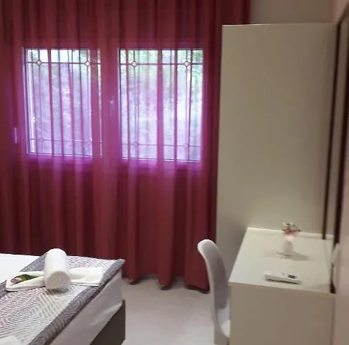 House Dilena Tsimtsiri Luxury 1 度假居 利迈纳里亚